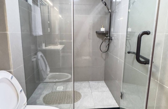Charming 2-bedroom apartment with fitness room and AC in Nairobi