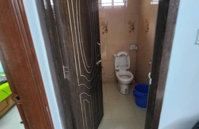 Charming 2-bedroom Apartment with WiFi, AC in pleasant Bashundhara, Dhaka.