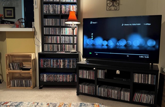 Charming 2-bedroom house in Lakeland with AC