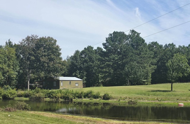 Charming 2-bedroom house with WiFi, AC in cool Atlanta