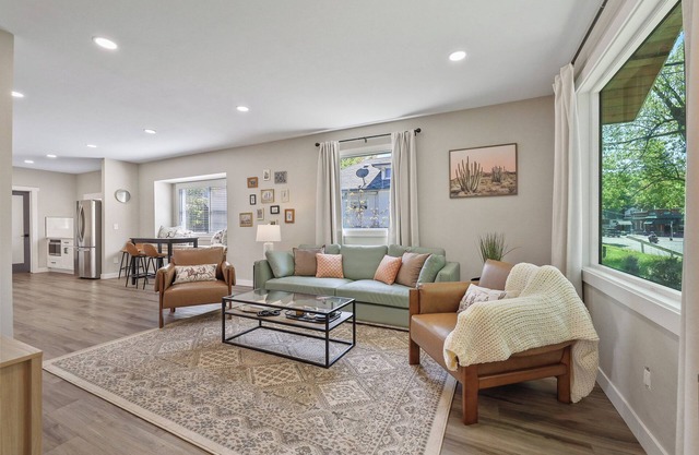 Charming 2-bedroom house in enchanting Spokane with AC, WiFi