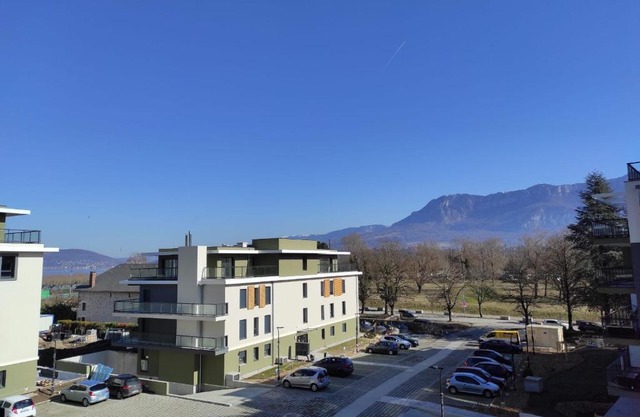 Charming 2 room apartment 300m walk from Lac du Bourget!