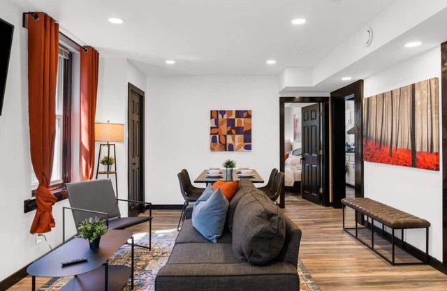 Charming 2BR home in Philadelphia, great location, and plenty of parking!