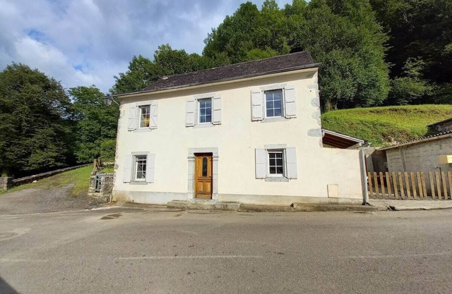 Charming 3 Bed Béarnaise house - Minutes from hiking spots !