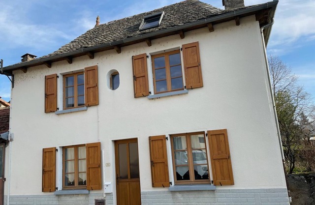 Charming 3-Bed House in Cassaniouze with Garden, Fireplace, and Pet-Friendly