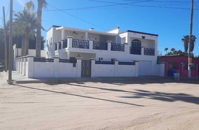 Charming 3-bedroom house with WiFi and AC in lovely Puerto Peñasco