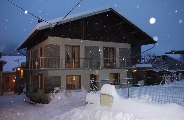Charming 3-bedroom chalet in Bozel, two minutes from the HighStreet
