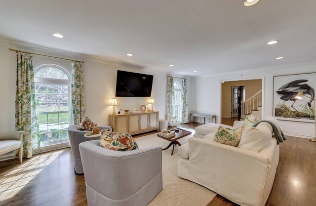 Charming 3-bedroom home 3 miles from national in desired neighborhood.