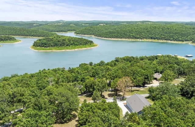 Charming 3-Bedroom Retreat Near Bull Shoals Lake
