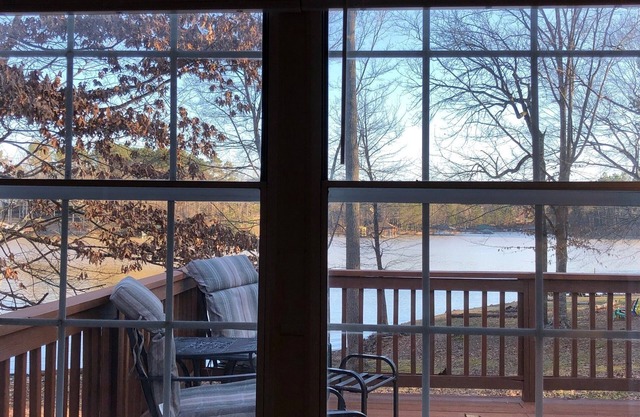 Charming 3BR 2BA Lakefront Lake Norman Home with Beach & Dock (sleeps 10)