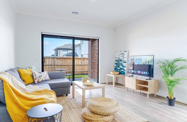 Charming 3BR Home with Study in Junction Village