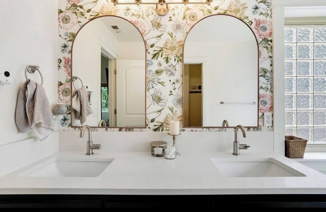 Charming 4-bedroom house with AC and WiFi in delightful Salem