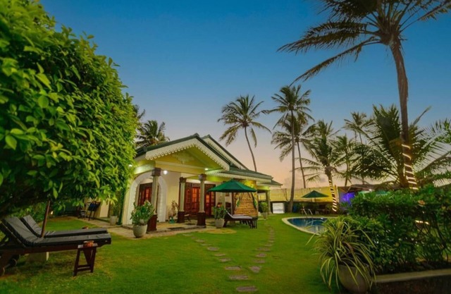 Charming 4-bedroom villa with WiFi, AC in serene Balapitiya