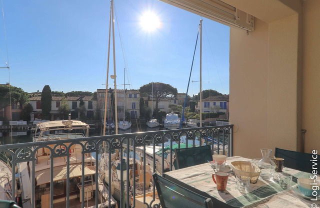 Charming 4-person air-conditioned flat