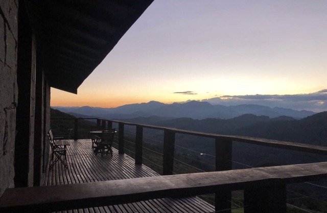 Charming and comfortable country house in the Serra Velha with mountain views