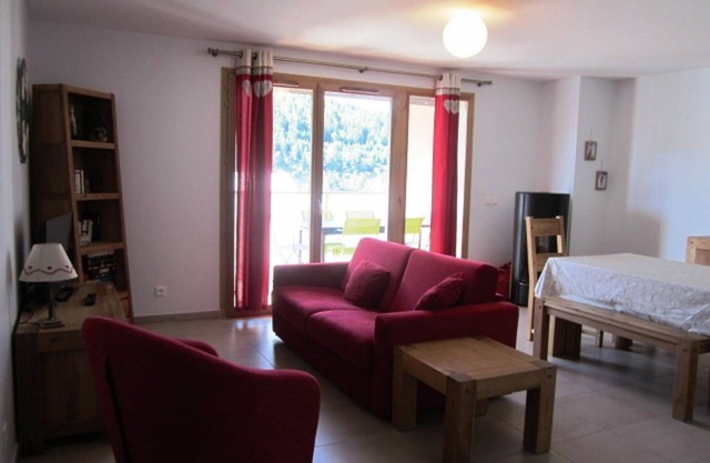 Charming Apartment at Luge Park, Colline des Bains, near Village Center