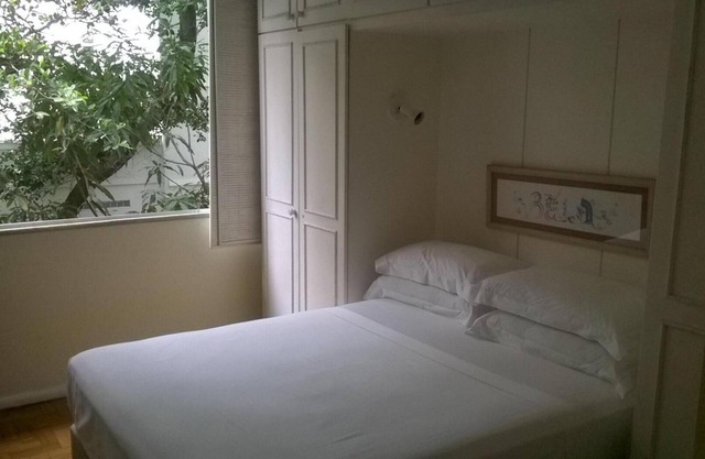 Charming apartment in Ipanema, a 5-minute walk from the beach.
