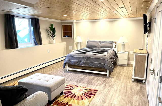 Charming Apartment in Quiet Neighborhood
