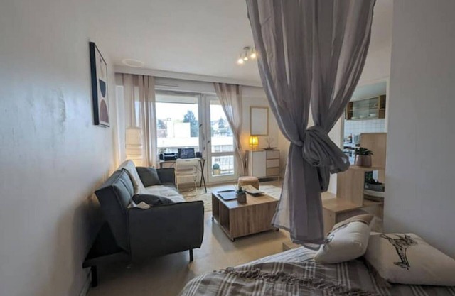 Charming apartment with free parking