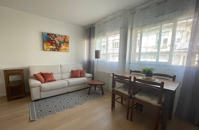 Charming appartement in city center Lourdes