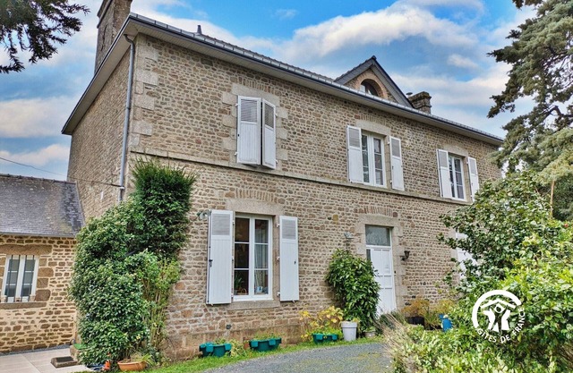 Charming B&B in Historic Niort la Fontaine - Peaceful Stay with Scenic Hikes Nearby