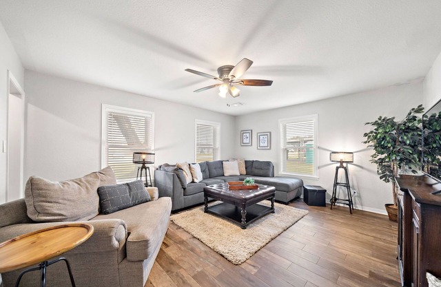 Charming Beach House Steps from Sylvan Beach