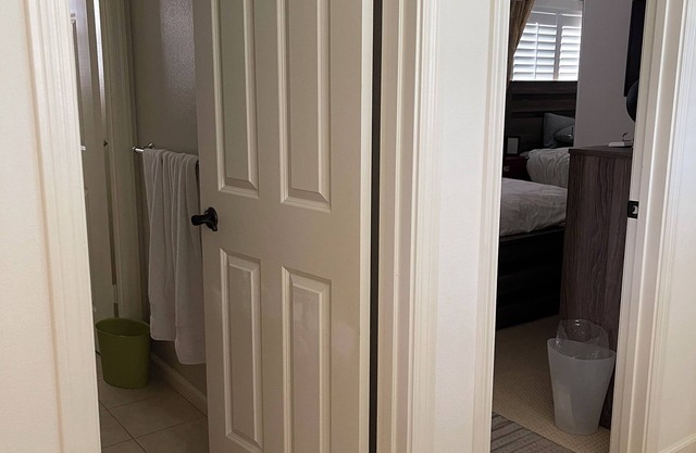 Charming bed & breakfast in upscale Ewa Beach with WiFi