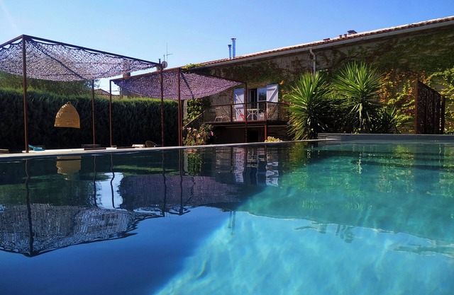 Charming bed and breakfast less than 15 minutes from Carcassonne Room 2