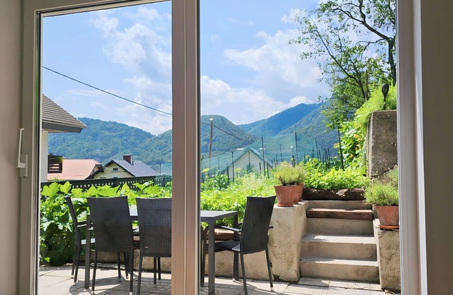 Charming Bella Hideout - Adults Only