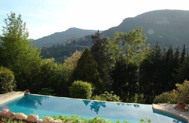 Charming bergerie with swimmingpool