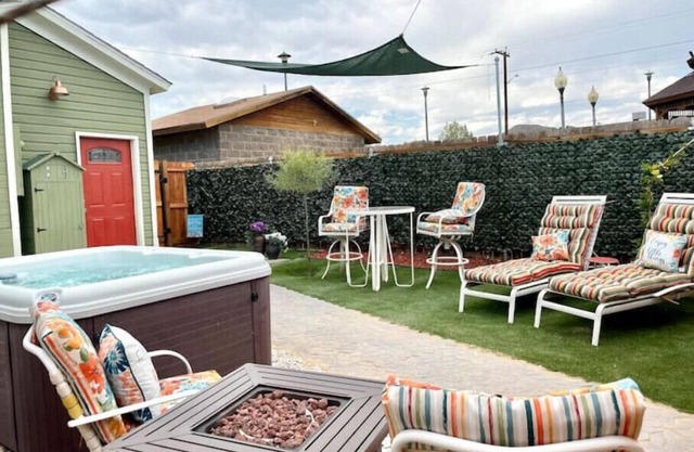 Charming Boutique Hotel with Private Hot Tubn