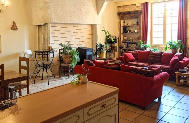 Charming Cilla overlooking Medieval Plaza