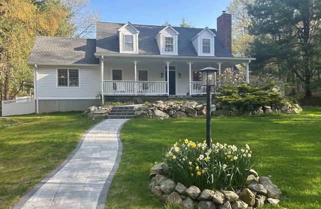 Charming Cold Spring escape on 2.75 acres