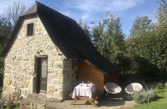 Charming cottage for 2 people