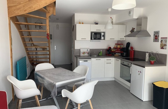 Charming Cottage in Quend-Plage: 2BR, Parking, Garden