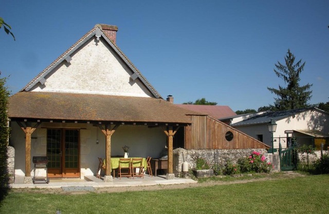 Charming Cottage Near Castles, Garden, Bikes, WiFi, Pet-Friendly