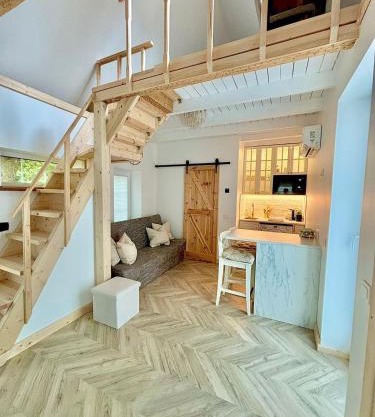 Charming Cottage - Sauna - Central Location