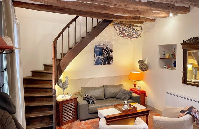 Charming Cottage with Terrace in the Heart of Loire Valley - Near Châteaux & Beauval Zoo