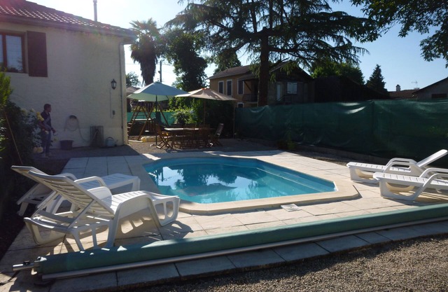 Charming country cottage with swimming pool