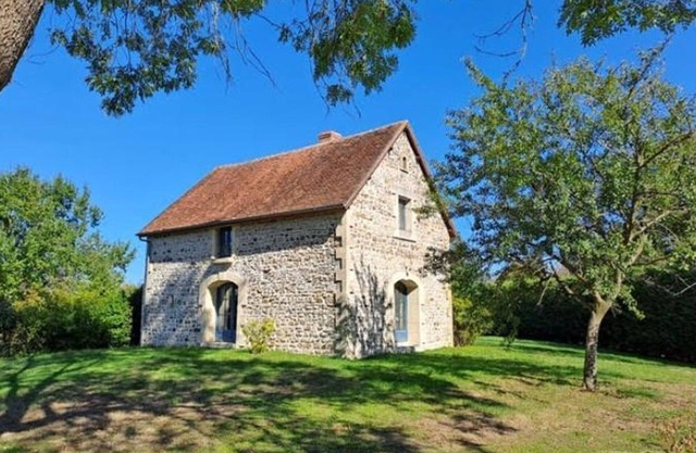 Charming Countryside House with Garden, Terrace, Fireplace & Horse Accommodations