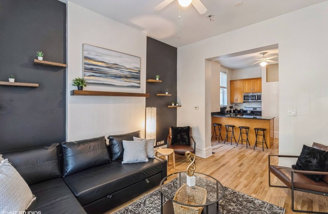 Charming Cozy 2BR Haven w/Crib Near Hip WickerPark