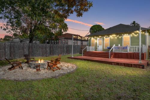 Charming Craftsman close by Bishop Arts & Downtown