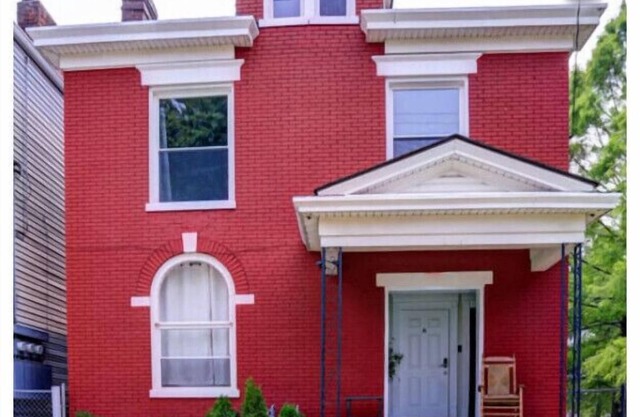 Charming Duplex Near Churchill & UofL Unit A