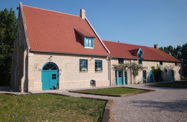 Charming Farmhouse with Garden, Near Beaches and Belgian Border - Sleeps 7