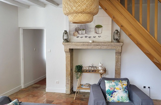 Charming Village House near Le Mans: Private Parking, Garden, 3 Bedrooms, Pet Friendly