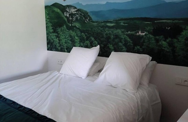 Charming gîte le Fenil de Rubis with access to a SPA area
