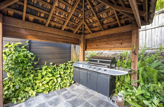Charming group getaway - 9 mins to Burleigh beach