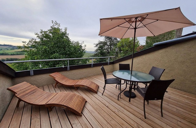 Charming Historic House Near Nancy: Terrace, Equestrian School, Golf, Hiking Trails