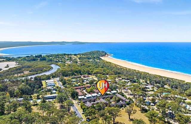 Charming Holiday Home in Mourya Heads