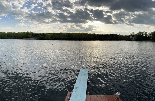 Charming home on Lake Quinsigamond!